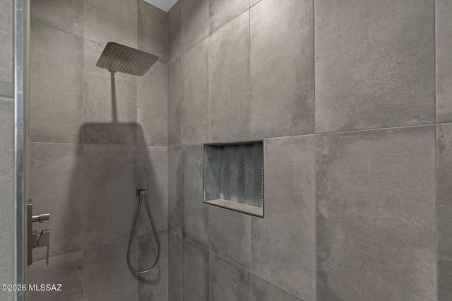 14298 N Quiet Rain Drive, Oro Valley, AZ 85755