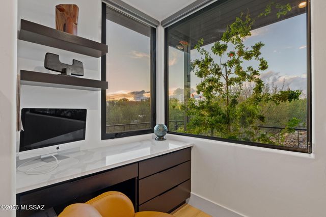 14298 N Quiet Rain Drive, Oro Valley, AZ 85755