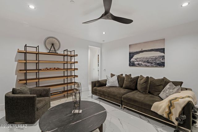 14298 N Quiet Rain Drive, Oro Valley, AZ 85755