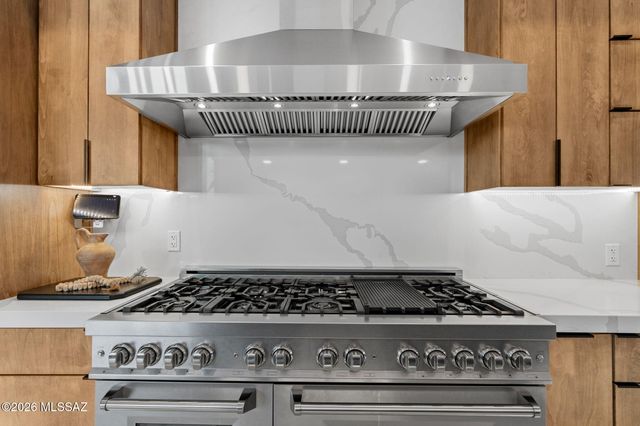 14298 N Quiet Rain Drive, Oro Valley, AZ 85755