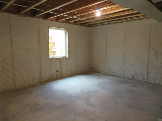18527 Nankeen Court, New Paris, IN 46553