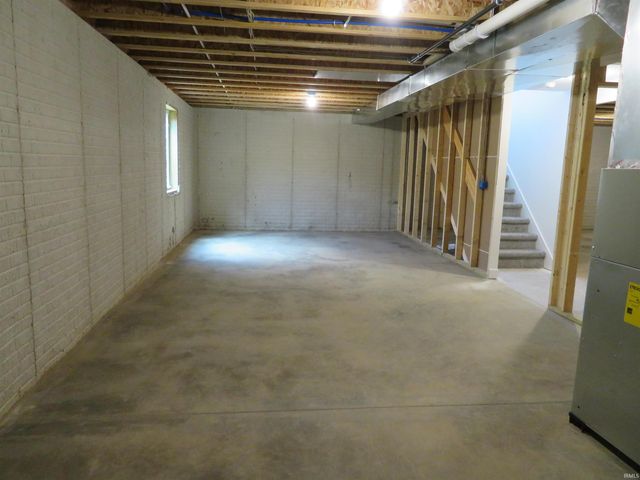 18527 Nankeen Court, New Paris, IN 46553