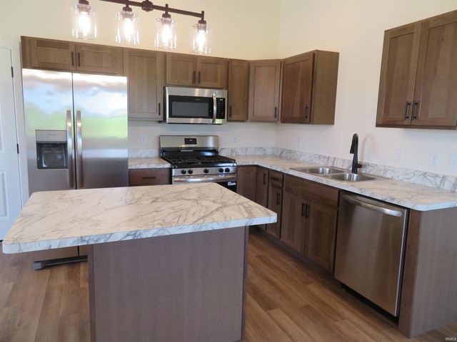 18527 Nankeen Court, New Paris, IN 46553