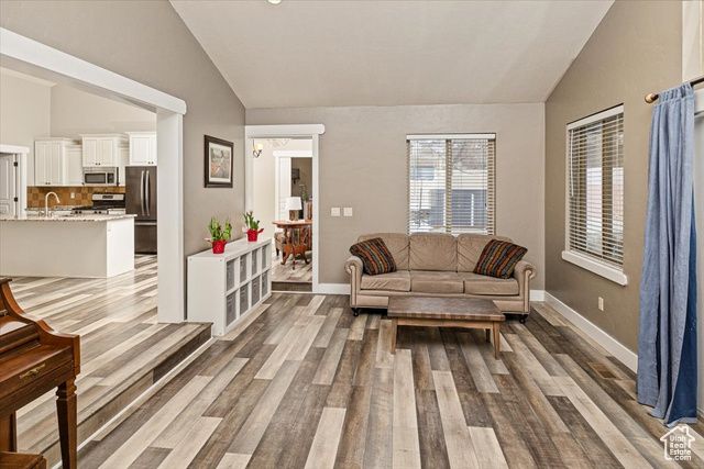 160 600 N, Millville, UT 84326