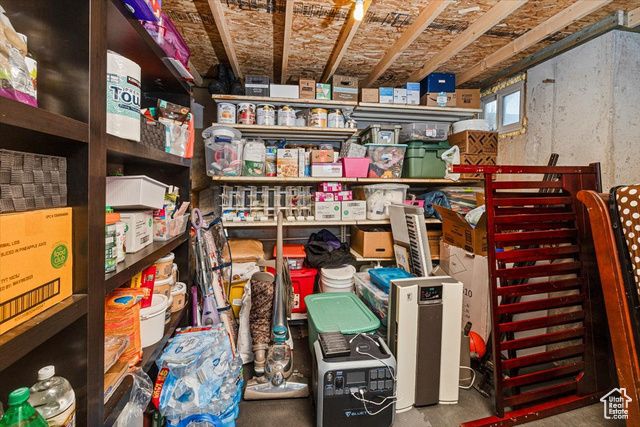 160 600 N, Millville, UT 84326