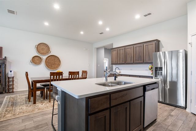 610 Autumn Avenue, Justin, TX 76247