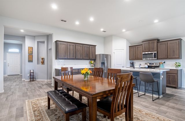 610 Autumn Avenue, Justin, TX 76247