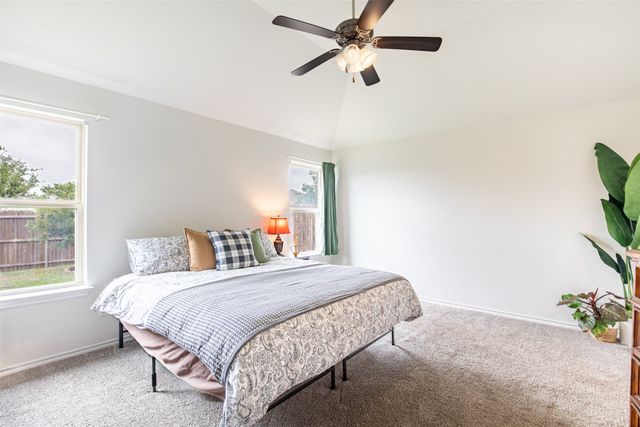 610 Autumn Avenue, Justin, TX 76247