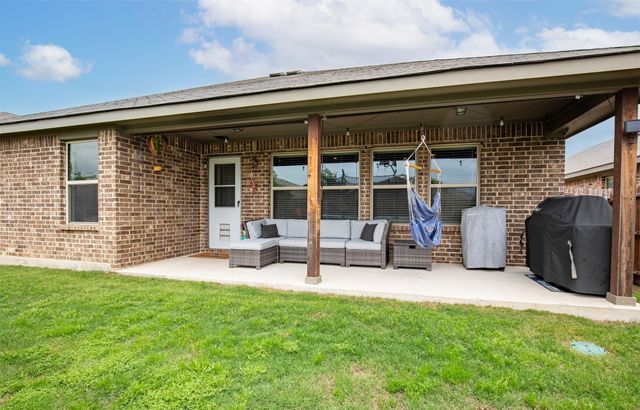610 Autumn Avenue, Justin, TX 76247