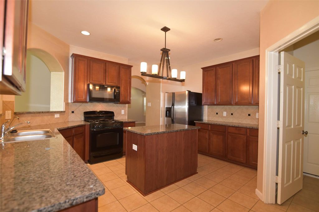 7927 Cardinal Landing Lane, Cypress, TX 77433