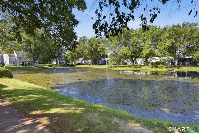 30 Cinnamon Springs 30, South Windsor, CT 06074