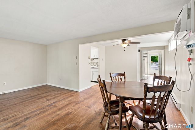 30 Cinnamon Springs 30, South Windsor, CT 06074