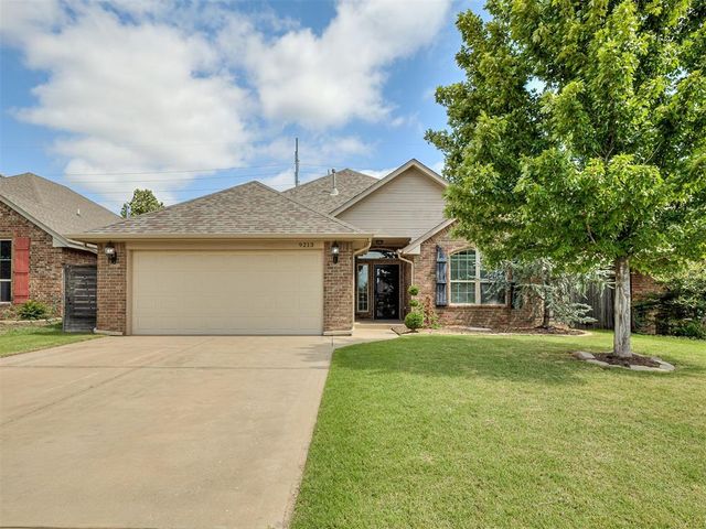 9213 NW 77th Street, Yukon, OK 73099