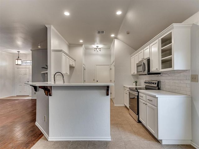 9213 NW 77th Street, Yukon, OK 73099