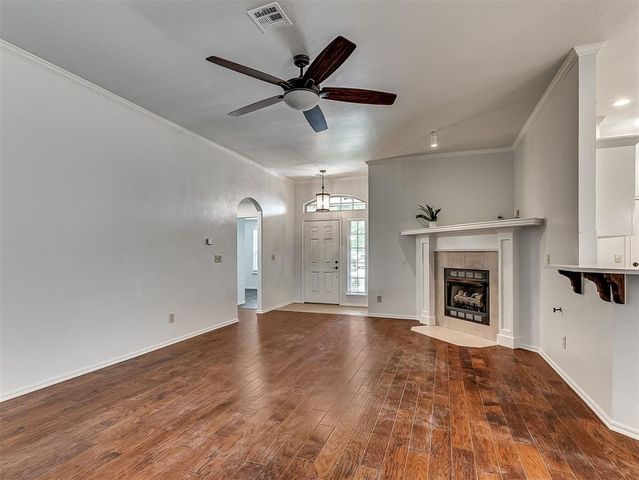 9213 NW 77th Street, Yukon, OK 73099