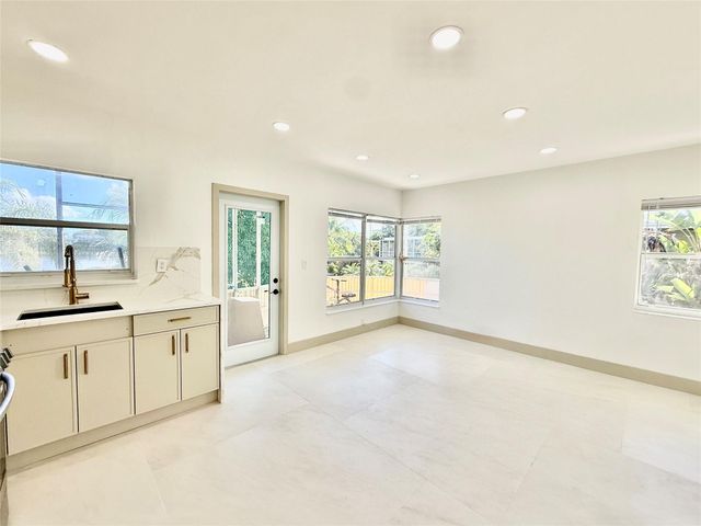 1400 SE 7th Ave 4, Pompano Beach, FL 33060