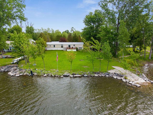 279 Hunter North Road, Alburgh, VT 05440