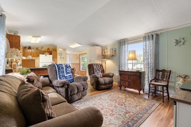 279 Hunter North Road, Alburgh, VT 05440
