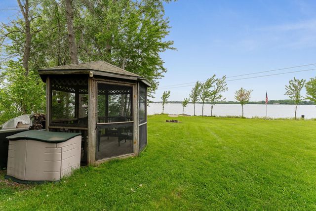 279 Hunter North Road, Alburgh, VT 05440