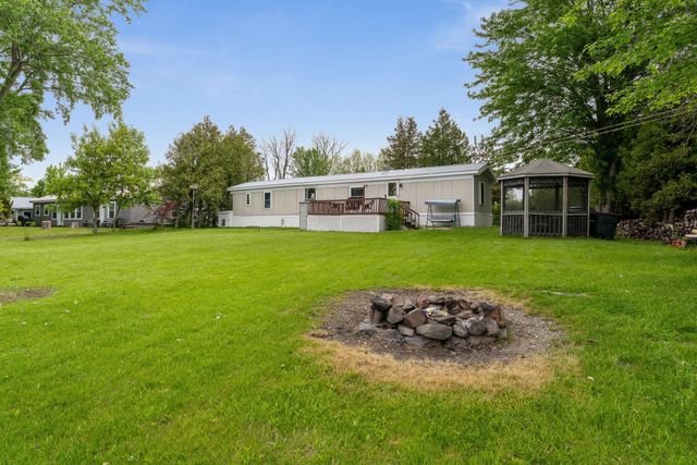 279 Hunter North Road, Alburgh, VT 05440
