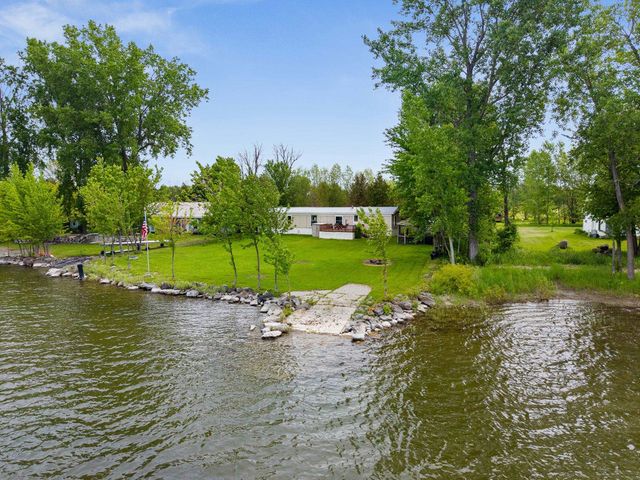 279 Hunter North Road, Alburgh, VT 05440