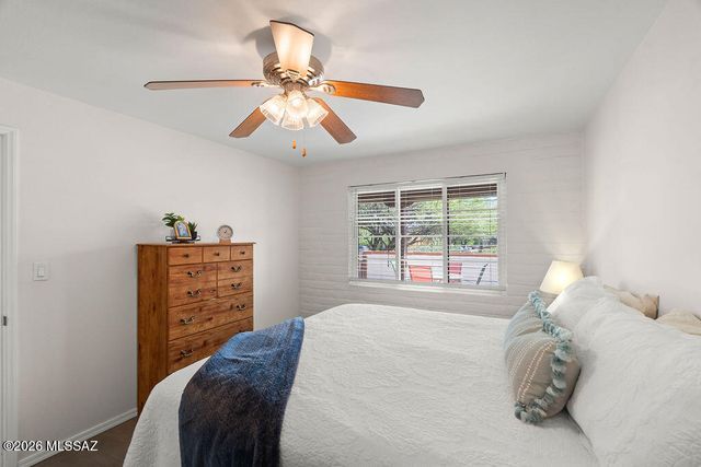 184 S La Canada Dr Unit B, Green Valley, AZ 85614