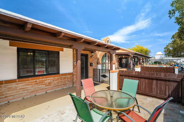 184 S La Canada Dr Unit B, Green Valley, AZ 85614