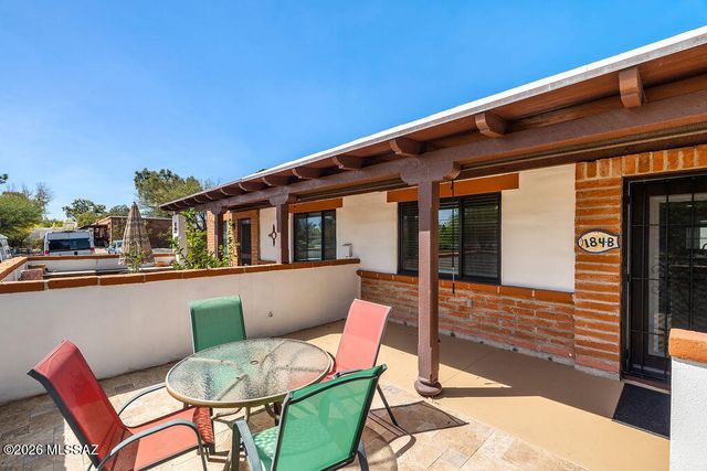 184 S La Canada Dr Unit B, Green Valley, AZ 85614