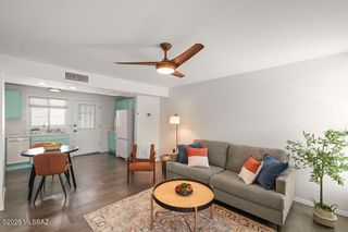 184 S La Canada Dr Unit B, Green Valley, AZ 85614