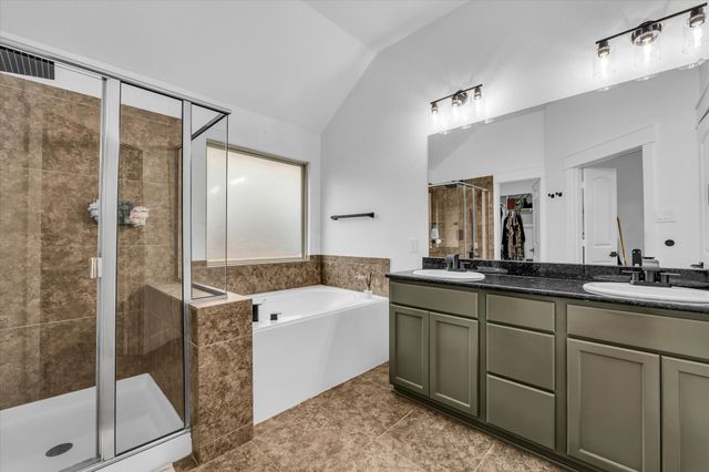 10804 Aurora Drive, Waco, TX 76708