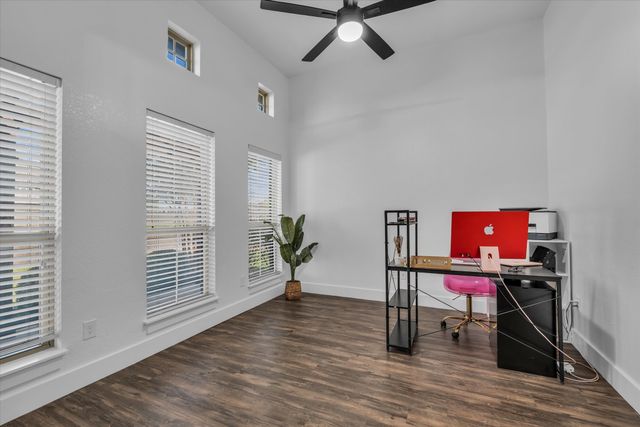 10804 Aurora Drive, Waco, TX 76708