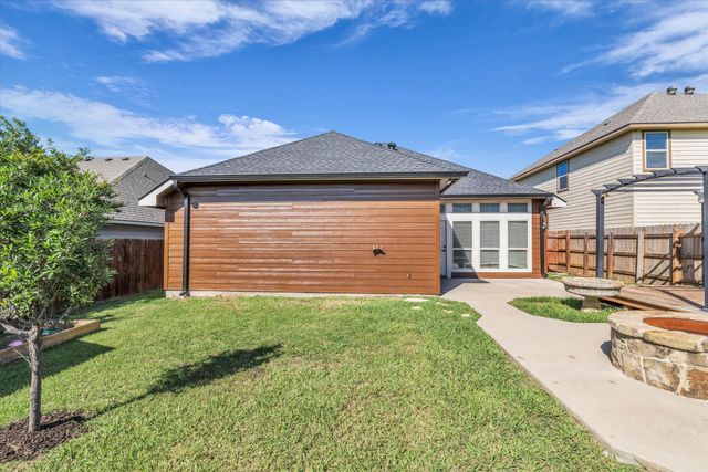 10804 Aurora Drive, Waco, TX 76708