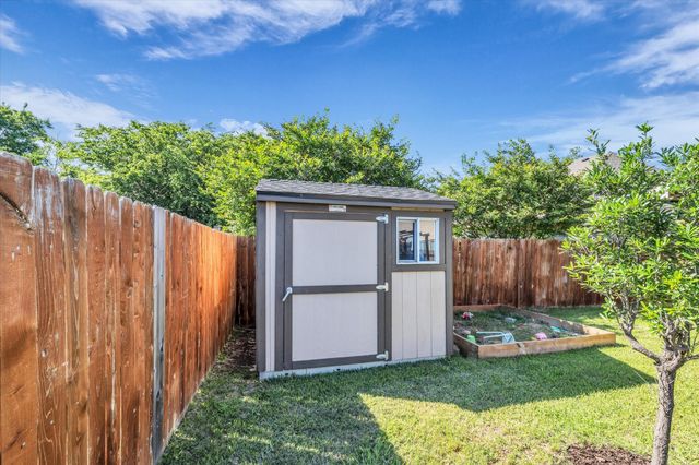 10804 Aurora Drive, Waco, TX 76708