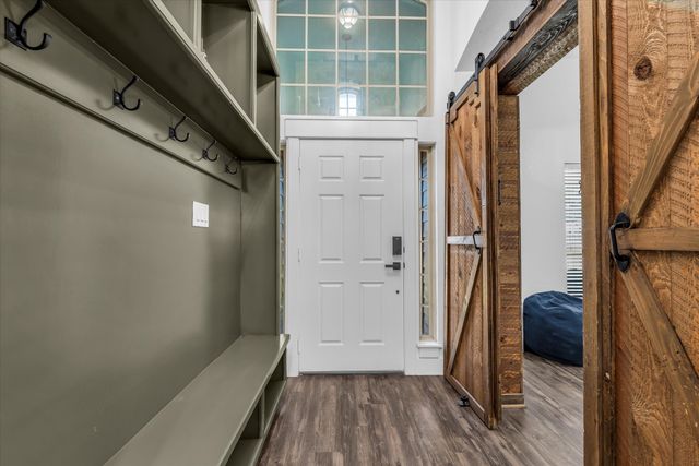10804 Aurora Drive, Waco, TX 76708