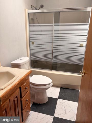 31 FAIRMOUNT DR, Willingboro, NJ 08046