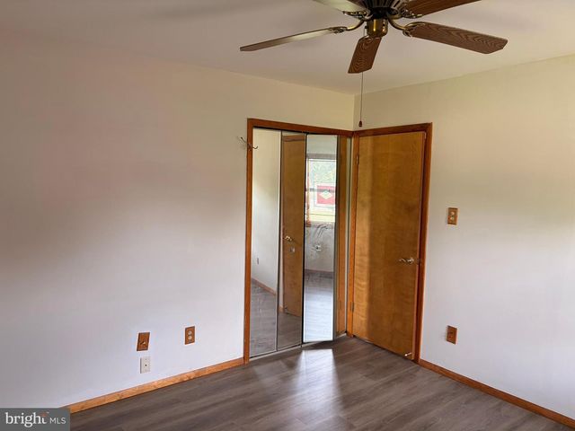 31 FAIRMOUNT DR, Willingboro, NJ 08046