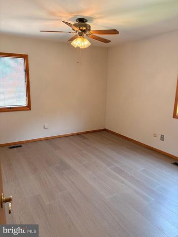 31 FAIRMOUNT DR, Willingboro, NJ 08046