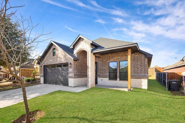 8808 Flying Ranch Road, Fort Worth, TX 76134