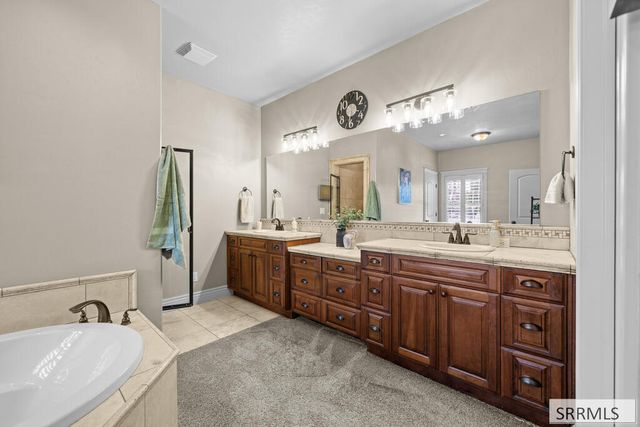3430 E Greenwillow Lane, Ammon, ID 83401