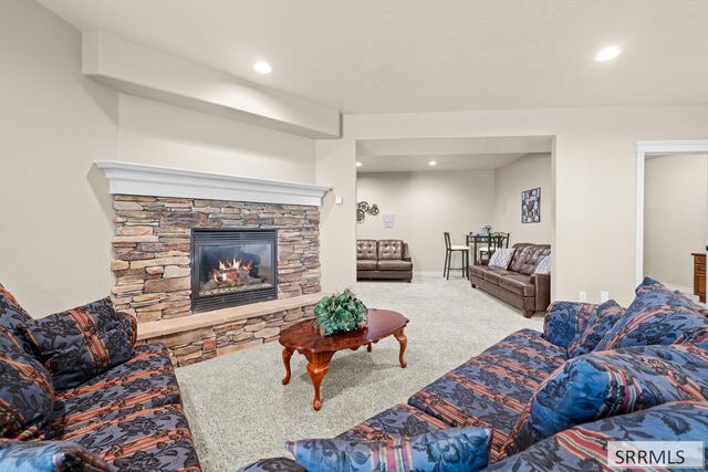 3430 E Greenwillow Lane, Ammon, ID 83401
