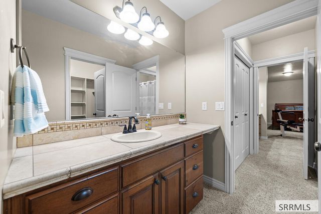 3430 E Greenwillow Lane, Ammon, ID 83401