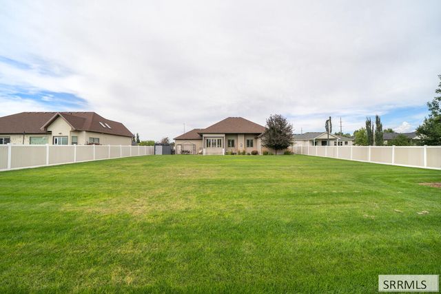 3430 E Greenwillow Lane, Ammon, ID 83401