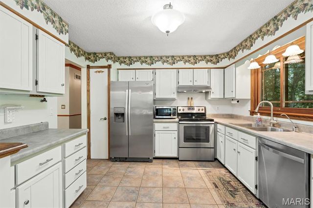 15740 Ruby Lane, Wright City, MO 63390