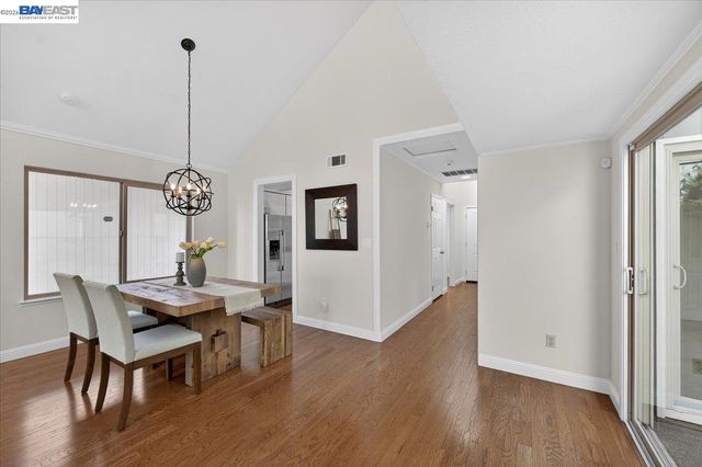 7543 Maywood Dr, Pleasanton, CA 94588