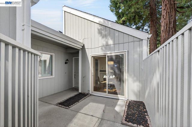 7543 Maywood Dr, Pleasanton, CA 94588