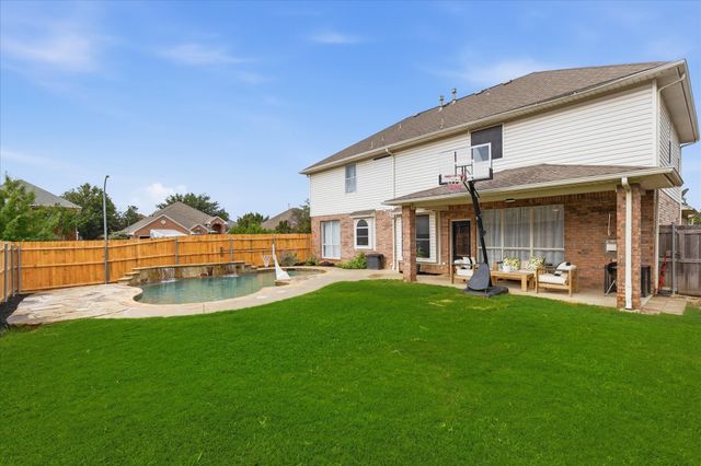 8600 Sterling Trace Circle, Fort Worth, TX 76244