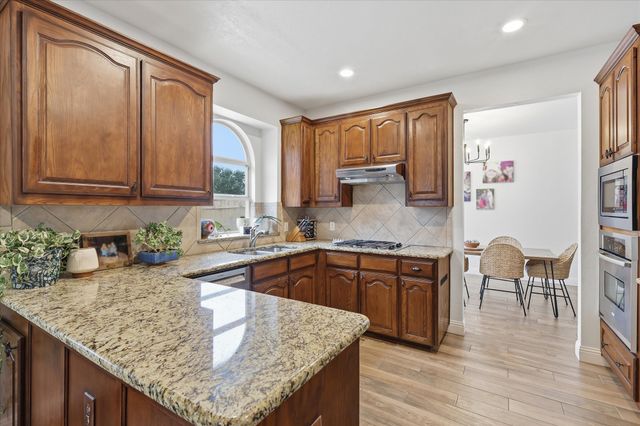 8600 Sterling Trace Circle, Fort Worth, TX 76244