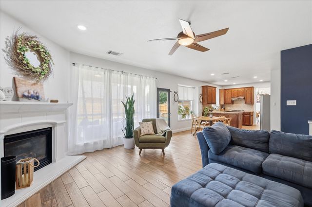 8600 Sterling Trace Circle, Fort Worth, TX 76244