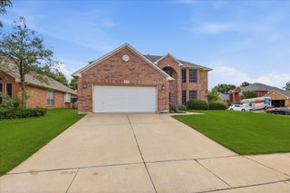8600 Sterling Trace Circle, Fort Worth, TX 76244