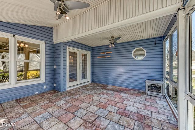 8 University Place, Johnson City, TN 37604